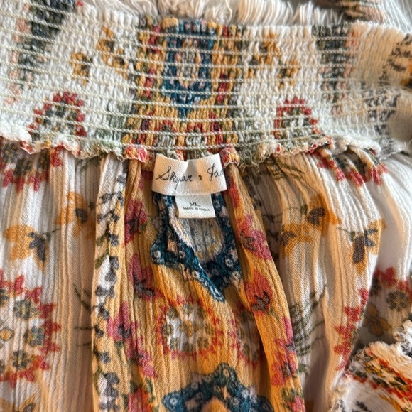 White and Orange Ruffled Flutter Sleeve Blouse - Picture 8 of 9